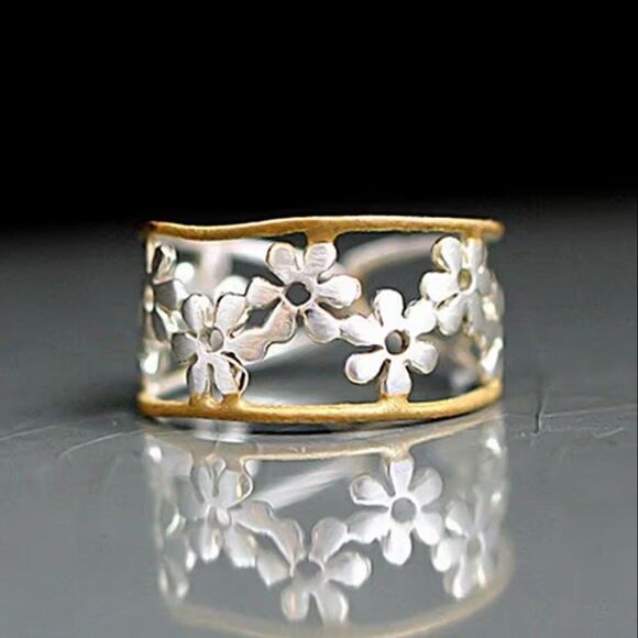 Anthropologie Jewelry - Boho flower Ring #2357